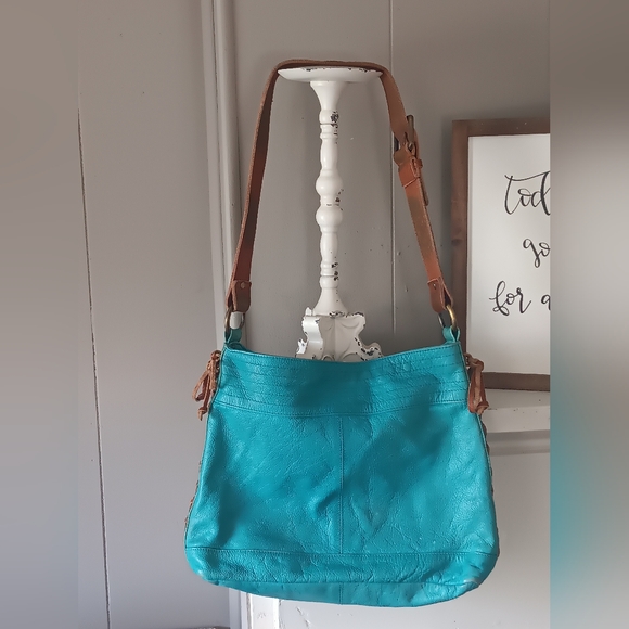 Anabaglish Handbags - ANABAGLISH Large Turqoise Leather Boho Crossbody Handbag ⚘️